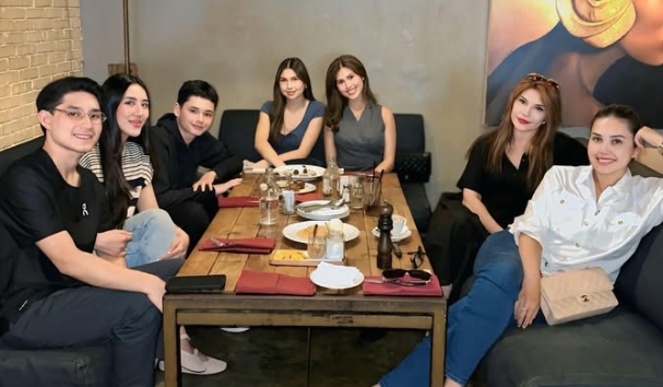 Adem! Tamara Bleszynski Akhir Unggah Momen Manis Bareng Teku Rassya dan Cleantha Islan