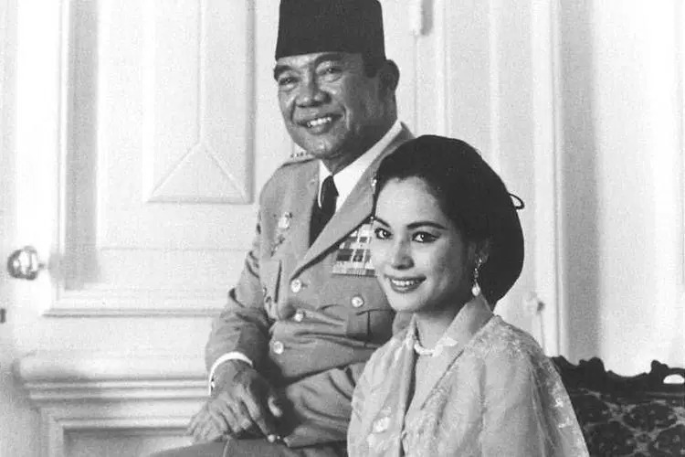 Di Balik Karisma Sang Proklamator: 9 Kisah Cinta Soekarno yang Mengundang Decak Kagum dan Kontroversi!
