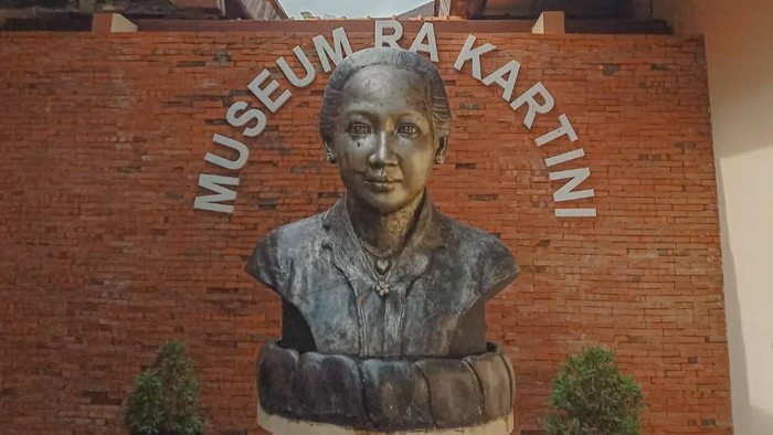8 Jejak Warisan RA Kartini yang Masih Terjaga Hingga Kini