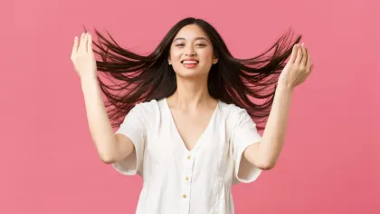 Nggak Perlu ke Salon! 5 Cara Alami Ini Bikin Rambut Sehat dan Berkilau