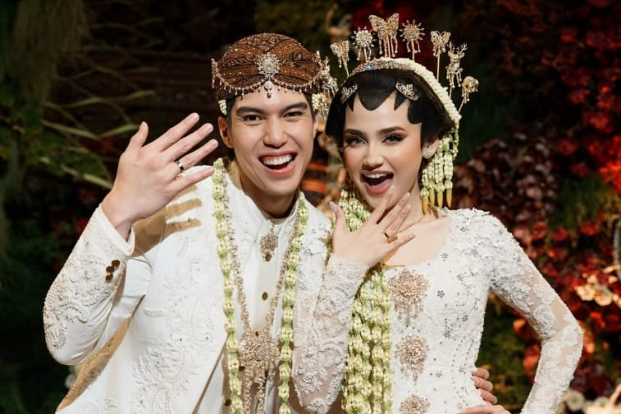 Deretan Mahar Unik Artis, dari El Rumi hingga Masjid di Pernikahan Irish Bella