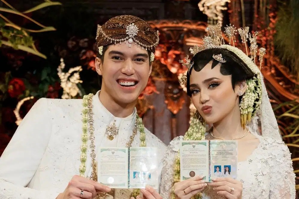 7 Perempuan dalam Jejak Asmara El Rumi: Dari Fuji hingga Erika Carlina, Kini Menikah dengan Syifa Hadju