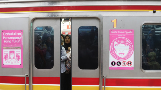 Ternyata Ini Alasan Gerbong Wanita Ditempatkan di Ujung Rangkaian KRL