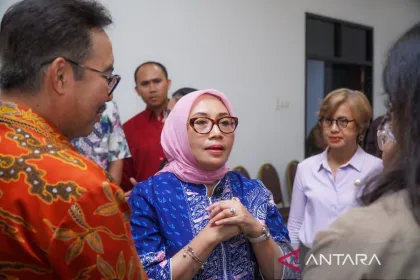 Usulan Geser Gerbong Wanita, Menteri PPPA Arifah Fauzi Diserbu Kritik: Nyawa Pria Jadi Taruhan?