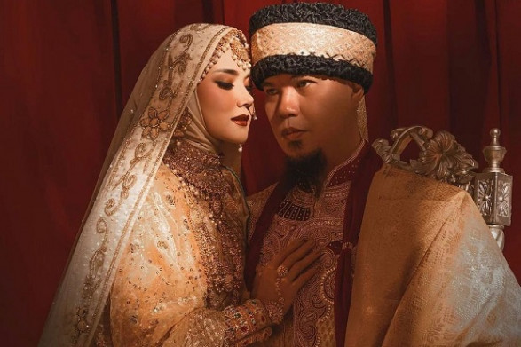 Usai Curhat Soal Perselingkuhan Wanita dengan Petinggi TV, Ahmad Dhani Puja Puji Mulan Jameela Setinggi Langit
