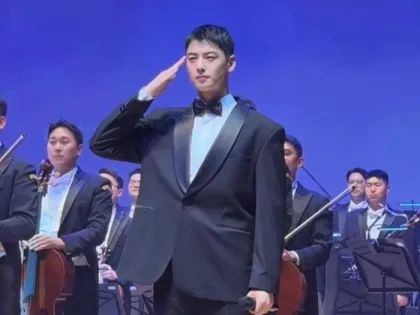 Penampilan Perdana Cha Eun Woo Usai Skandal Pajak, Tampil di Orkestra Militer