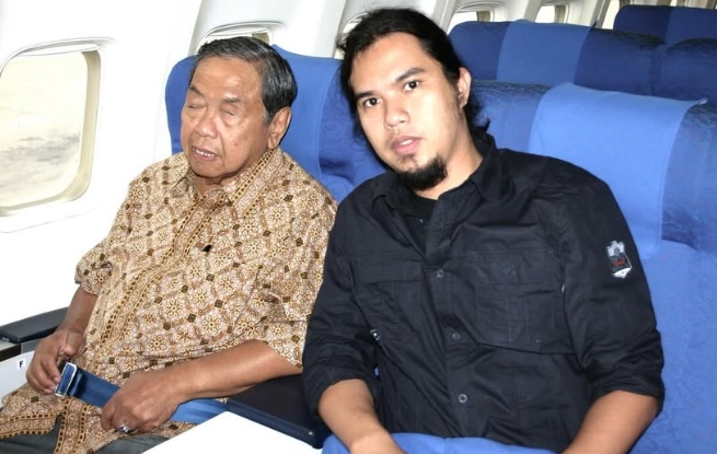 Usai Spill Bukti Isu Perselingkuhan Maia Estianty, Ahmad Dhani Pamer Pernah Naik Pesawat Bareng Gus Dur