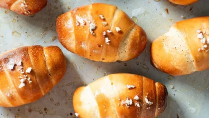 Resep Salt Bread Isi Cokelat: Perpaduan Gurih dan Manis yang Lagi Viral!