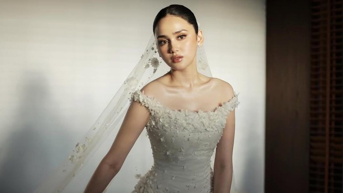 Deretan Gaun Pengantin Syifa Hadju di Rangkaian Pernikahan Bali