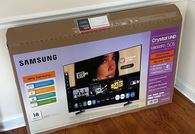 Dua Lipa Ngamuk! Samsung Digugat Rp261 Miliar Gara-Gara Pajang Wajahnya di Kardus TV