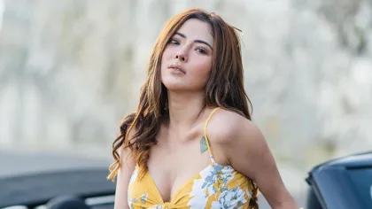 Siapa Bupati R? Ayu Aulia Beri Sindiran Pedas Karena Buat Hidupnya Hancur hingga Rahim Hilang