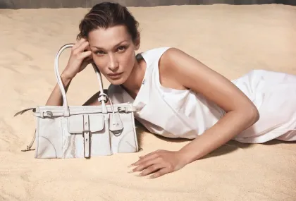 Prada Balik Konsep Musim Panas lewat Campaign 'Days of Summer' 2026