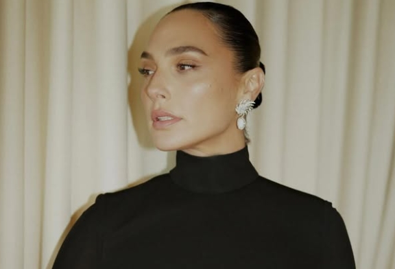 Serukan Diri Zionis, Nama Gal Gadot di Hollywood Walk of Fame Diubah Haters Jadi 'Pembunuh Bayi'