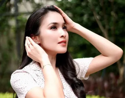 Tas Hermes hingga Perhiasan Milik Sandra Dewi Dilelang, Publik Langsung Berebut