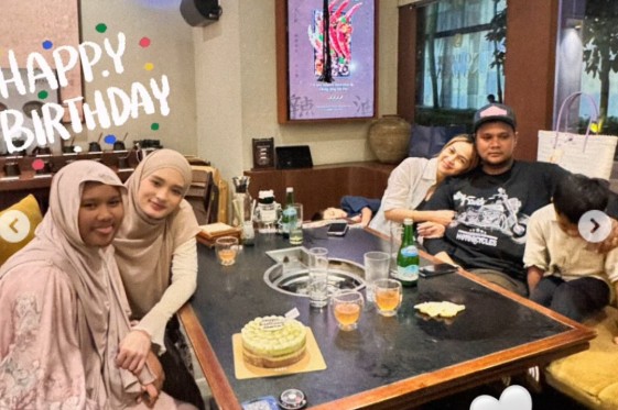 Makin Akur di Ulang Tahun Starla, Virgoun dan Inara Rusli Hangout Bareng