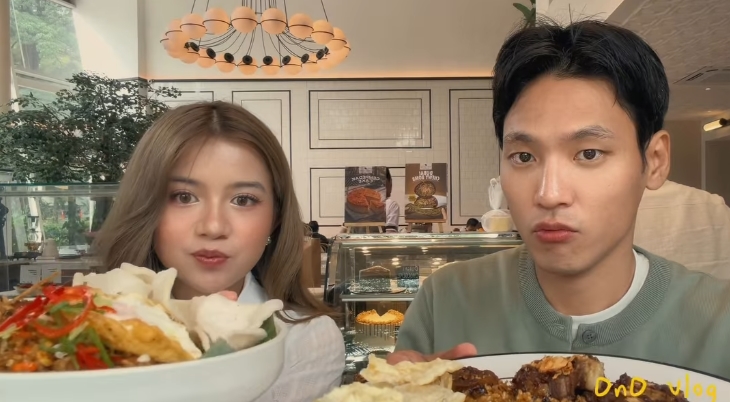 Jule Diterpa Isu Hamil Anak Safrie, Daehoon Makin Mesra Bareng Diva Azzura