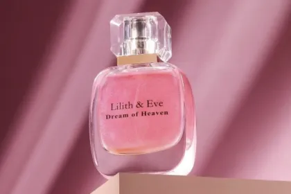 5 Parfum Lokal Aroma Mawar yang Wanginya Segar dan Tahan Lama Seharian, Mewah!