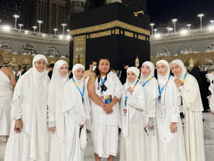 Awkarin dan Keanu Agl Dipanggil Polisi, Apa Kaitannya dengan Penipuan Umroh Hanania Group?