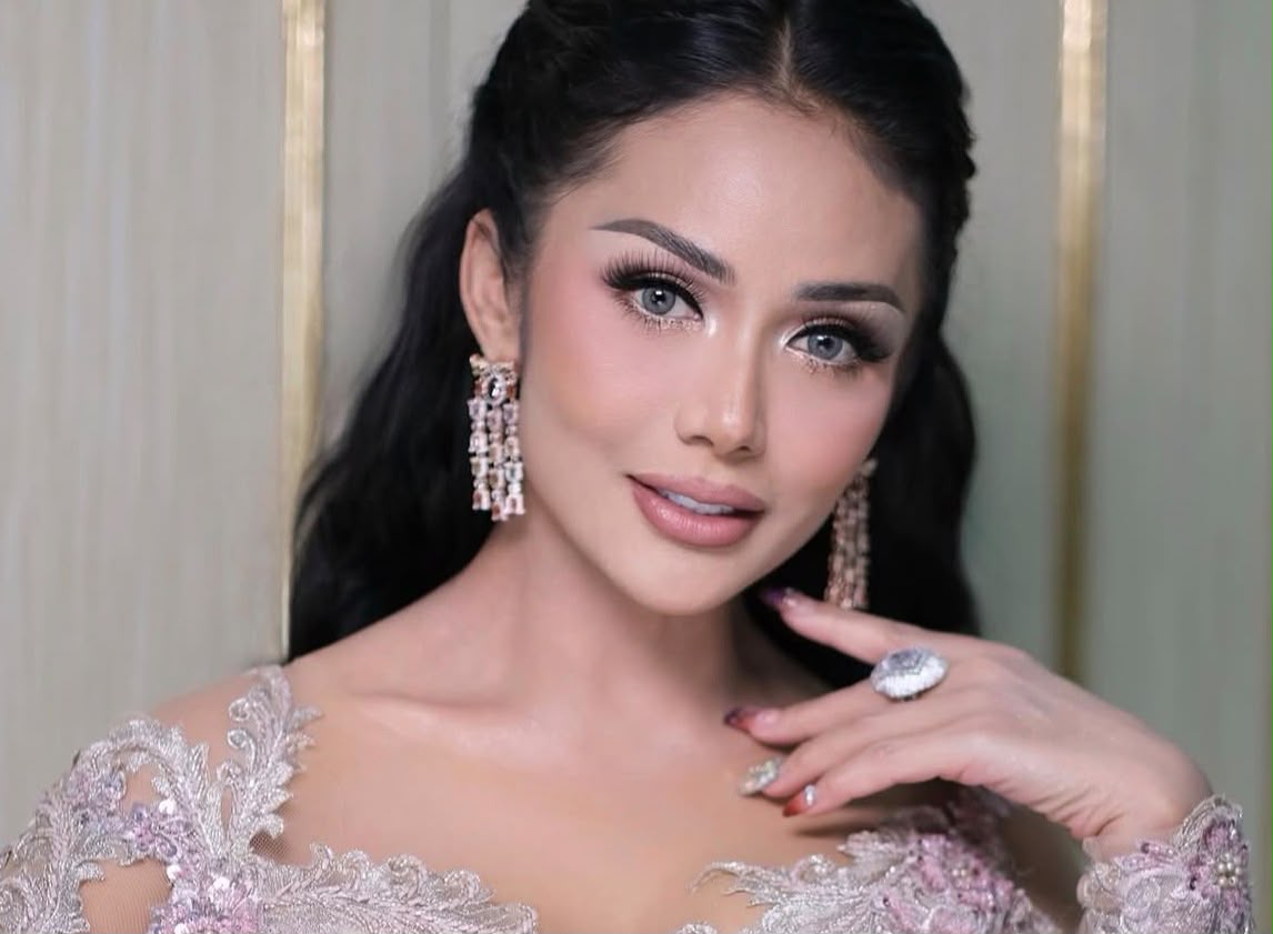 Kris Dayanti Ungkap Alasan Pernikahan Azriel dan Sarah Belum Digelar, Singgung Biaya