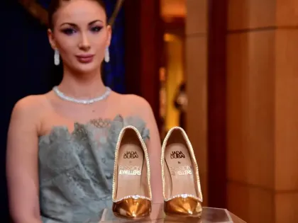 7 Sepatu Perempuan Termahal...