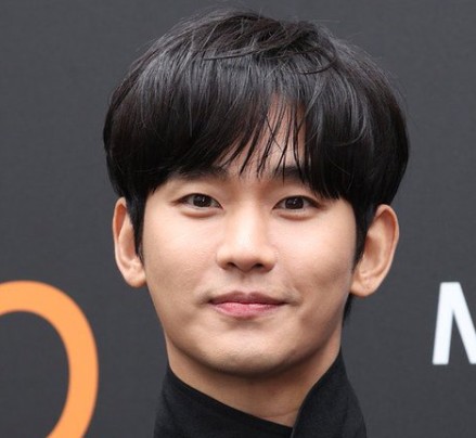 Tak Ada Cancel Culture, Kim Soo Hyun Siap Jalani Pemotretan Iklan Terbaru