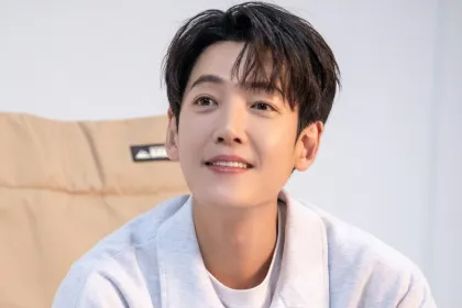 Profil dan Biodata Jung Kyung Ho, Aktor Hospital Playlist yang Putus dari Sooyoung SNSD