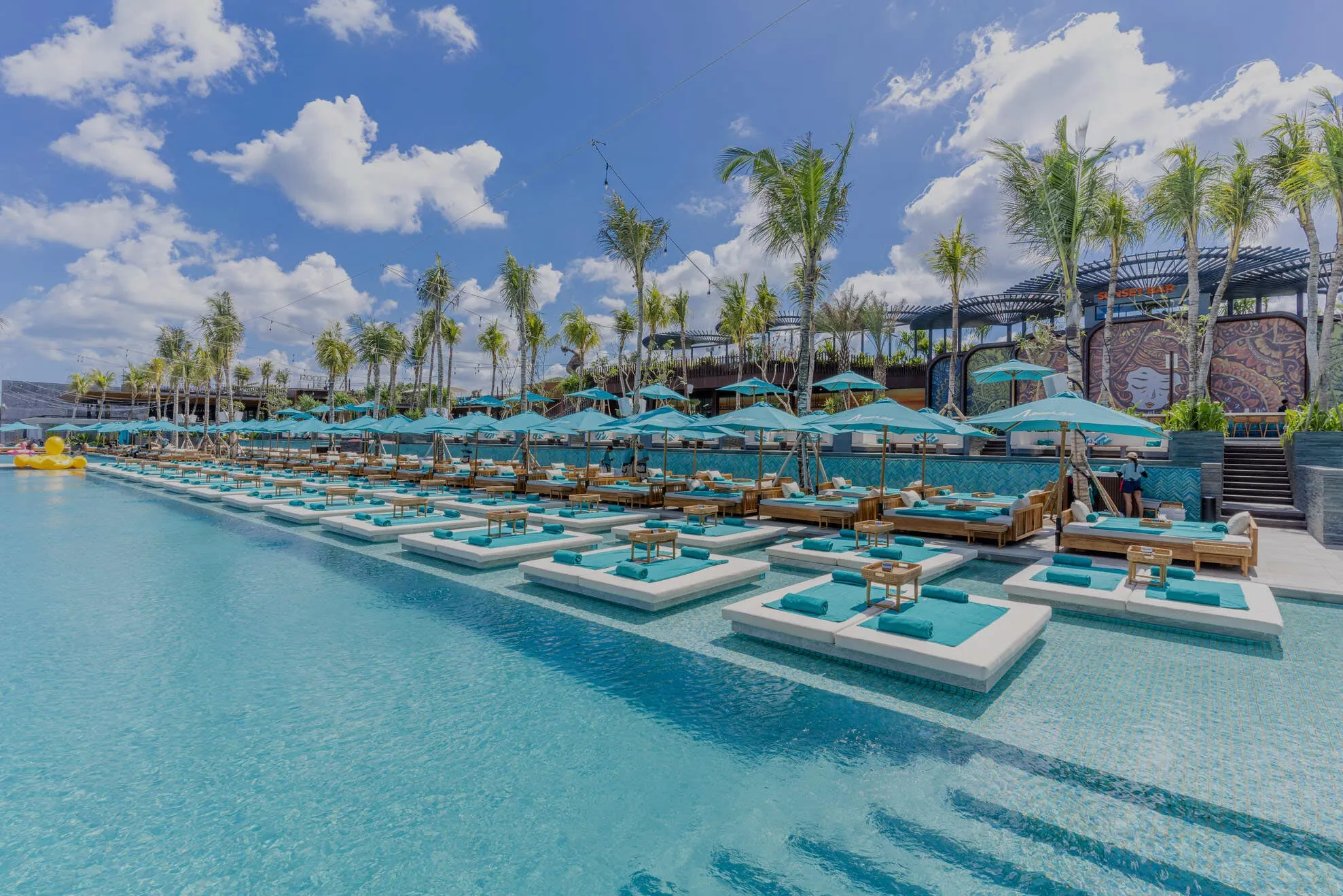 Seru Banget! 10 Rekomendasi Beach Club Paling Hits di Bali yang Wajib Dikunjungi