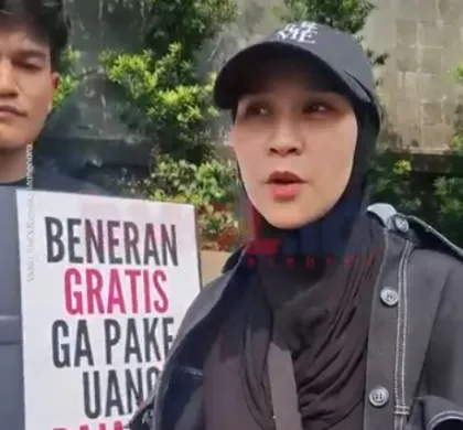 Zaskia Adya Mecca Turun ke Jalan, Bawa Bantuan untuk Mahasiswa Demonstran di Bundaran HI