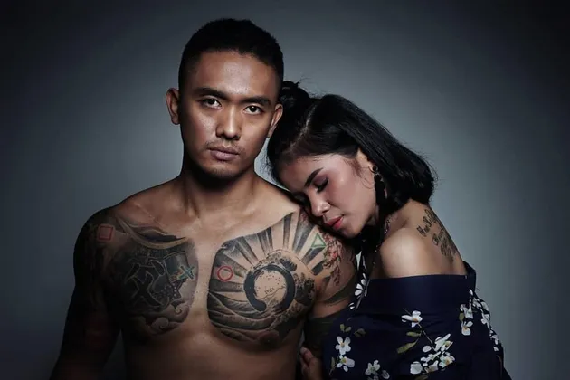 Uus  Murka! Tuai Pro dan Kontra Usai Doakan Netizen Punya Suami yang Sering Main Perempuan Lain