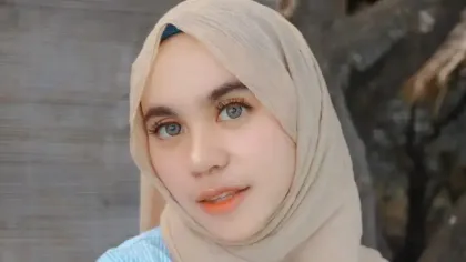 Siapa Nabila Zirus? Selebgr...