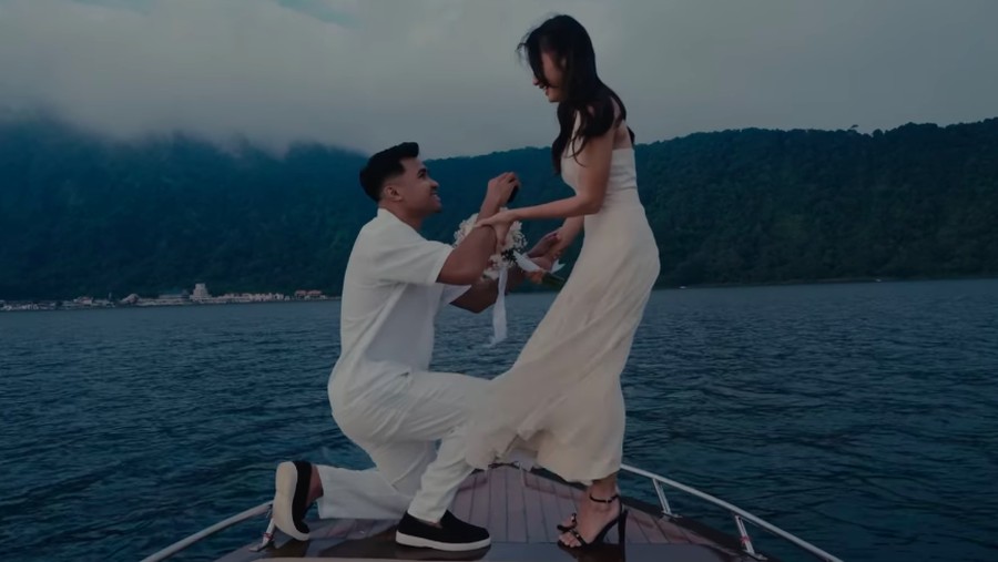 Perjalanan Cinta Asnawi Man...