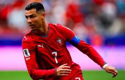 5 Bintang Sepak Bola dengan...