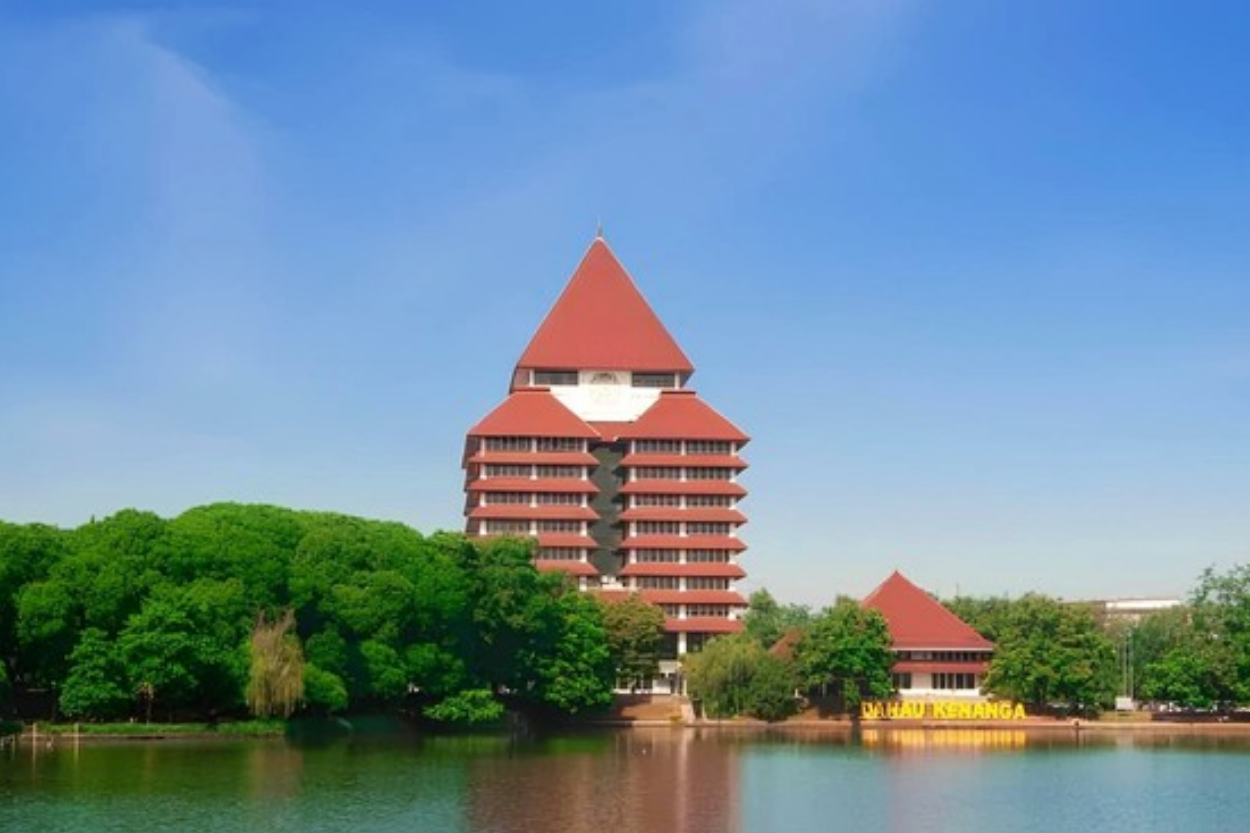 6 Universitas Terbaik di Ja...