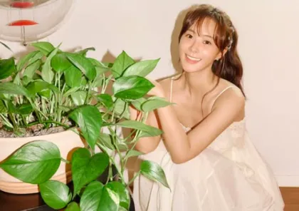 Yuri SNSD Dikabarkan Siap Tinggalkan SM Entertainment Setelah 25 Tahun, Ingin Fokus Berakting?