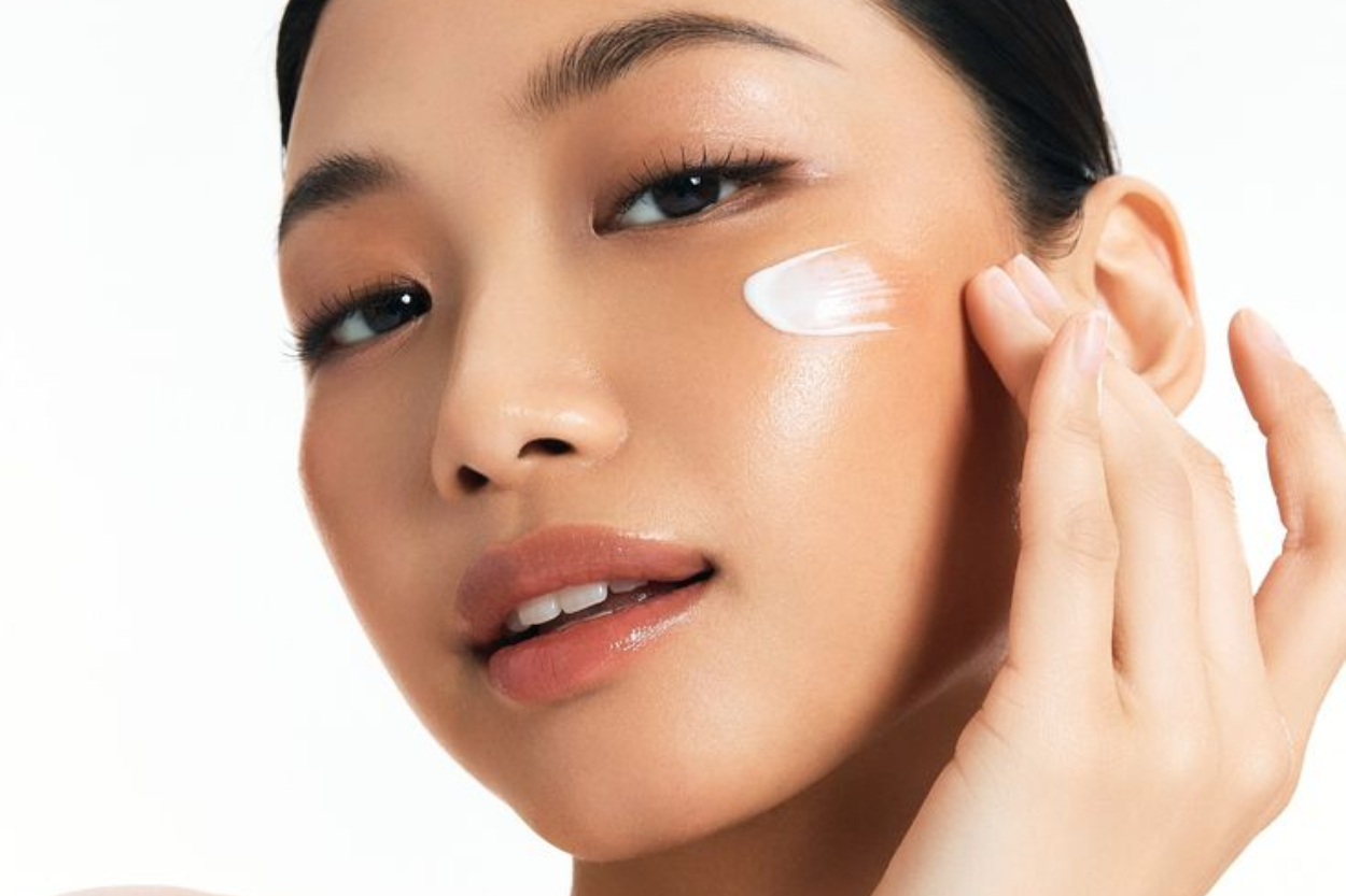 10 Rekomendasi Physical Sunscreen Terbaik 2026: Aman untuk Kulit Sensitif, Berjerawat, dan Ibu Hamil