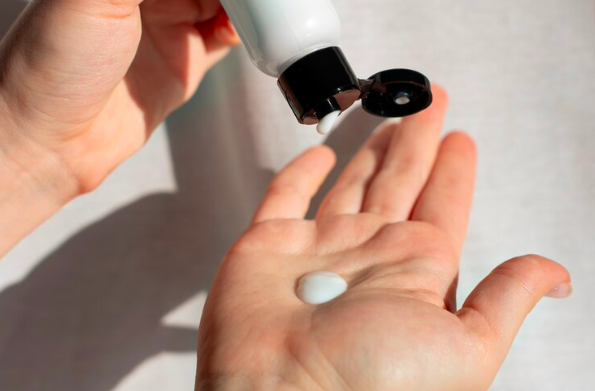 5 Keunggulan Sunscreen Water Based yang Bikin Kulit Tetap Nyaman Seharian