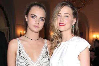 Akhirnya Mengaku! Cara Delevingne Benarkan Hubungan Spesialnya dengan Amber Heard