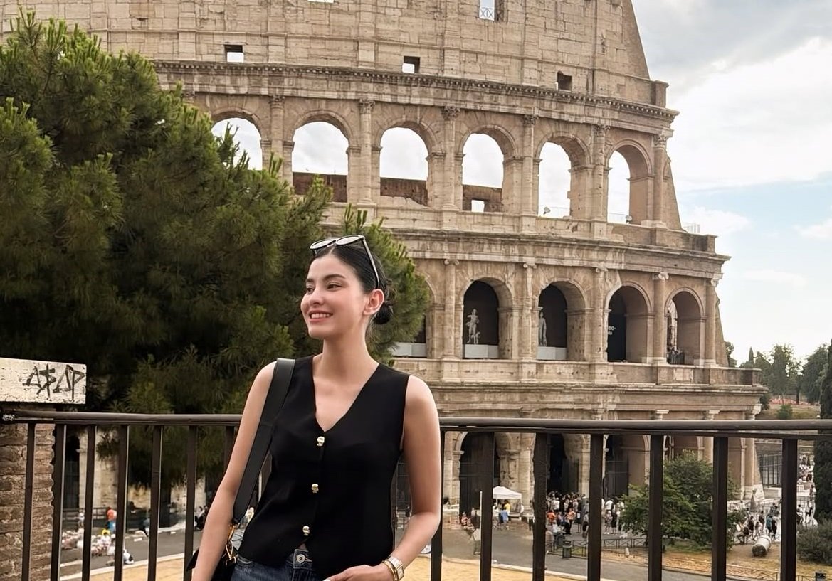 Medina Dina Akhirnya Buka S...