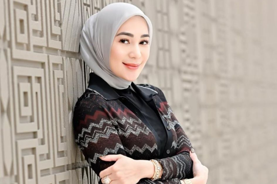 Erin Wartia Digugat Rp1 Mil...