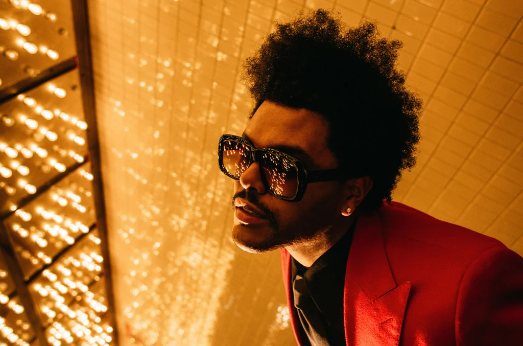 The Weeknd Cetak Sejarah! "Blinding Lights" Jadi Lagu Pertama dengan 5,5 Miliar Stream di Spotify