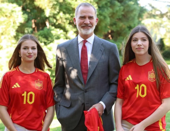 Raja Felipe VI dan Keluarga...