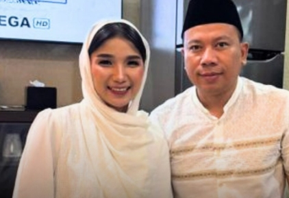 Usai Melahirkan, Fangfang Tegaskan Vicky Prasetyo Tak Boleh Ambil Anaknya