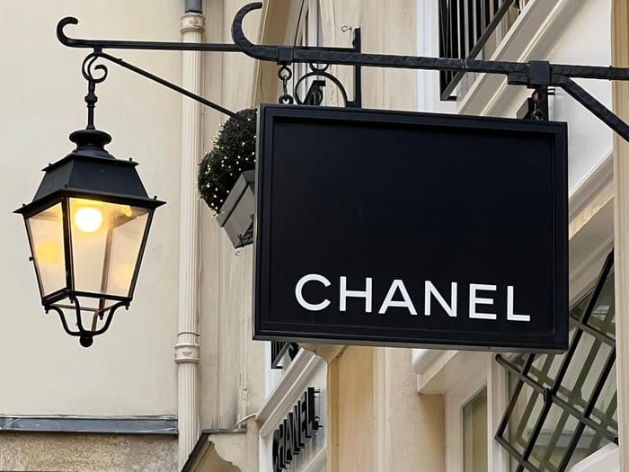 Skandal Chanel Makin Panas,...