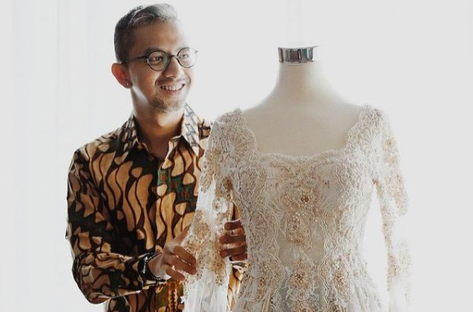 10 Desainer Indonesia yang ...
