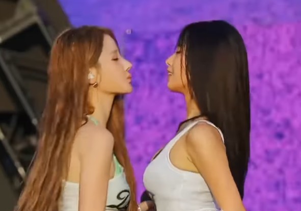 KISS OF LIFE Jadi Sorotan di Waterbomb Seoul 2026, Ciuman Belle dan Natty Picu Pro-Kontra