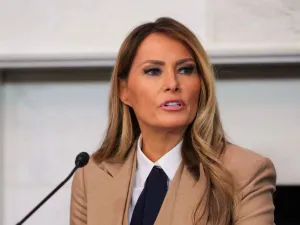Gaya Melania Trump di Piala...