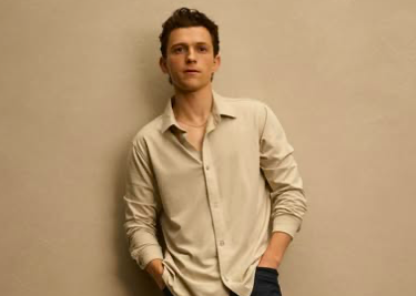 Profil Tom Holland, Aktor Spider-Man yang Berhasil Menjadi Salah Satu Bintang Muda Paling Bersinar di Hollywood