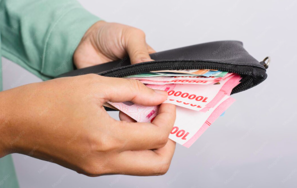 6 Tips Finansial untuk Fres...