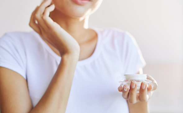 7 Moisturizer Tanpa Bahan A...