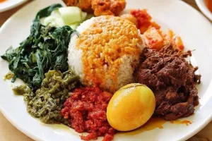 10 Kota Wisata Kuliner Terb...
